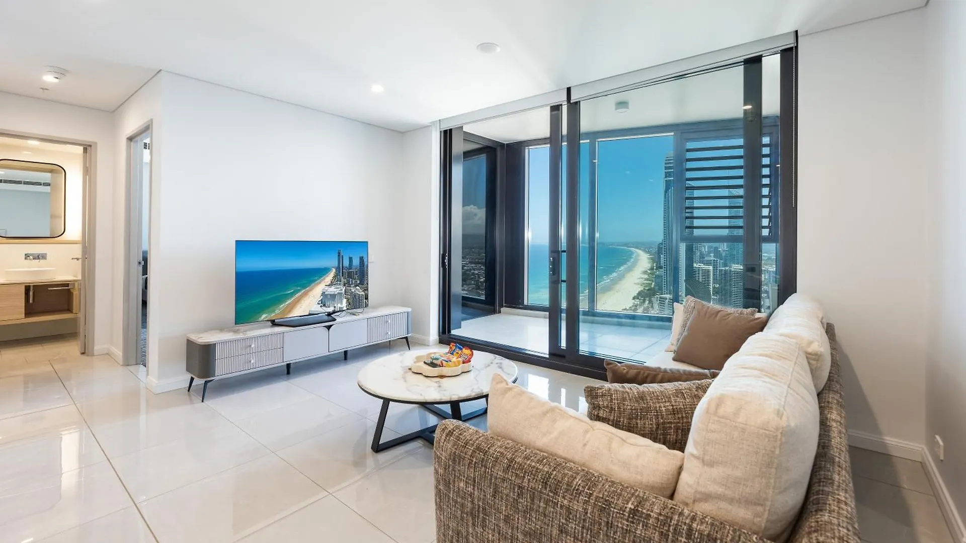 Oceanview Luxury Beachfront 2B2B Gold Coast